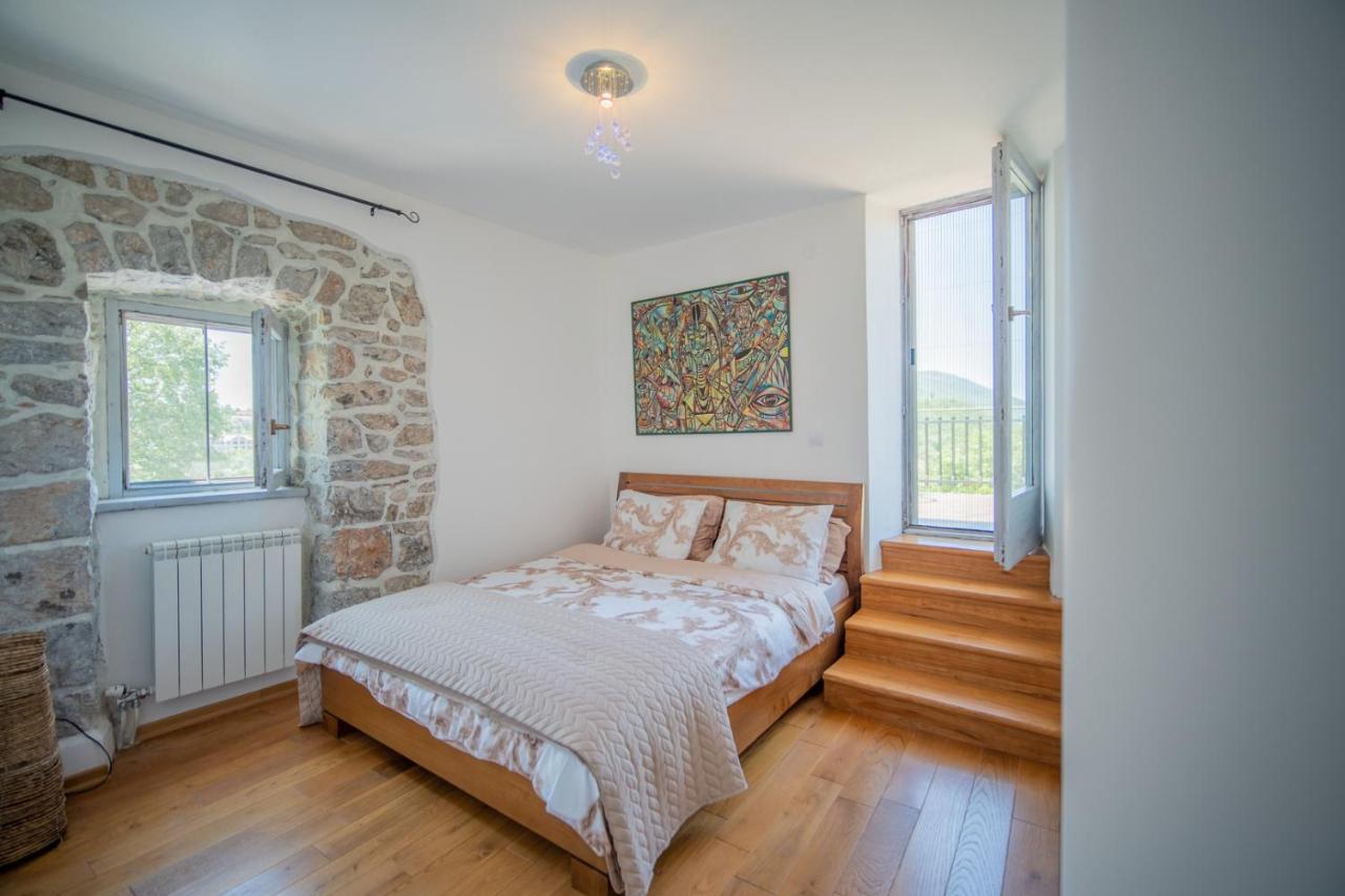 Villa Toscana With A Pool Tivat Ngoại thất bức ảnh