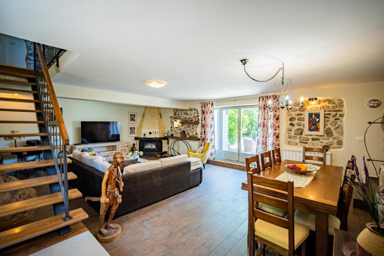 Villa Toscana With A Pool Tivat Ngoại thất bức ảnh