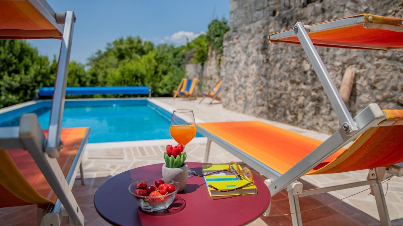 Villa Toscana With A Pool Tivat Ngoại thất bức ảnh