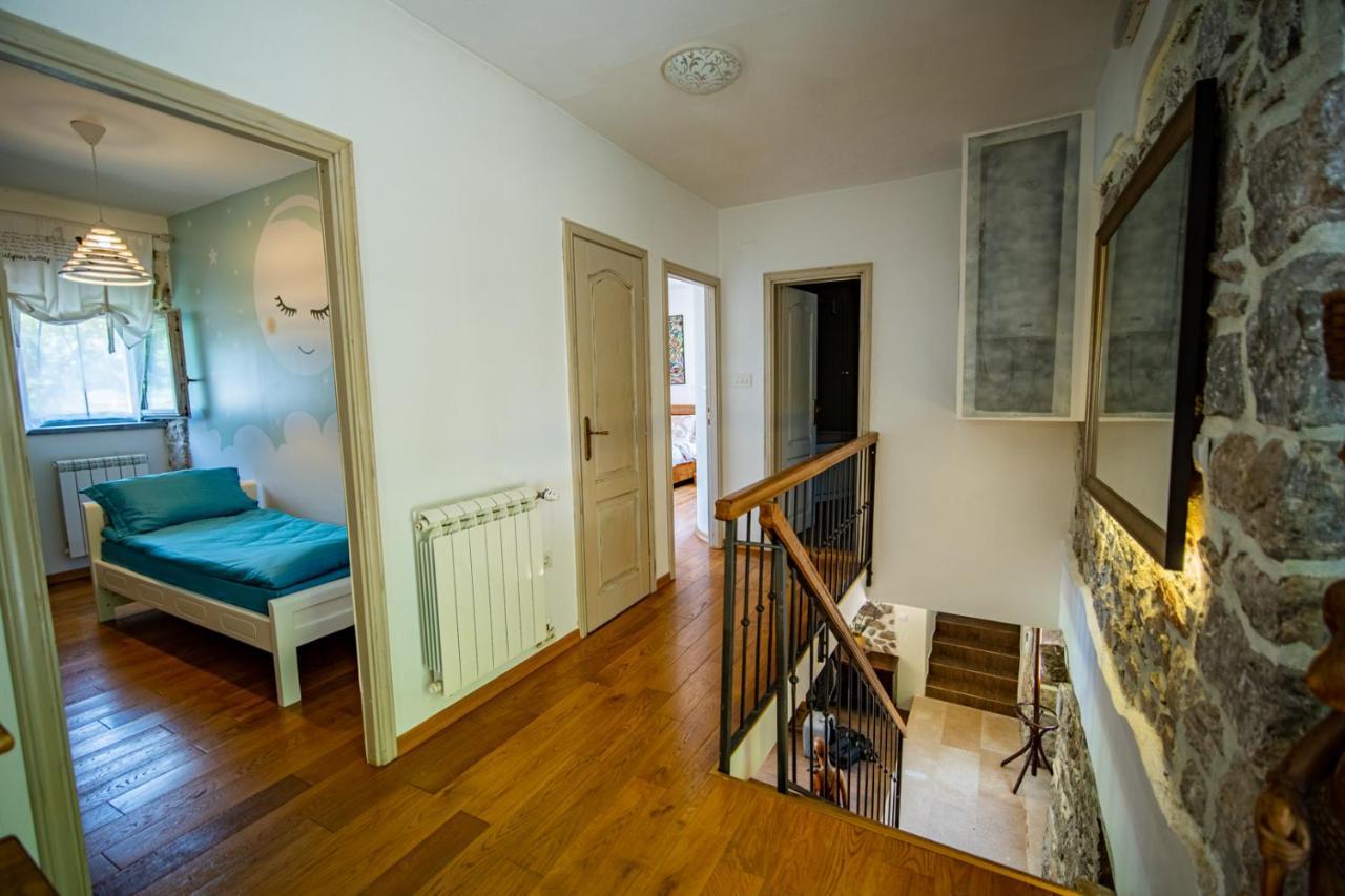 Villa Toscana With A Pool Tivat Ngoại thất bức ảnh
