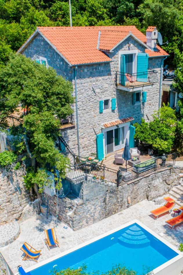 Villa Toscana With A Pool Tivat Ngoại thất bức ảnh